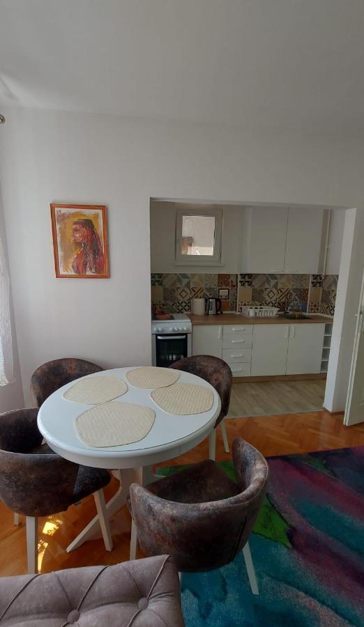 Apartman Milica Vrsac Extérieur photo